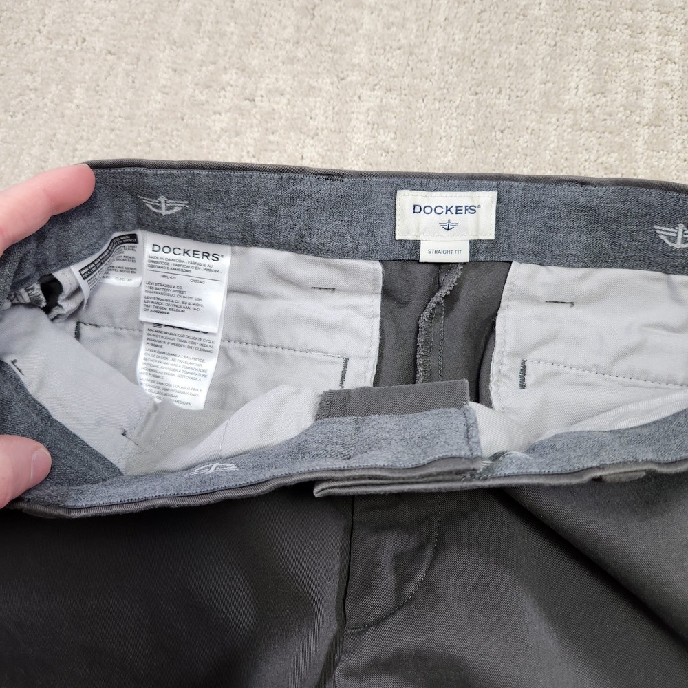 Dockers Pants Men 32x30 Gray Straight Fit Chino Elastic Waist Stretch - Picture 9 of 12